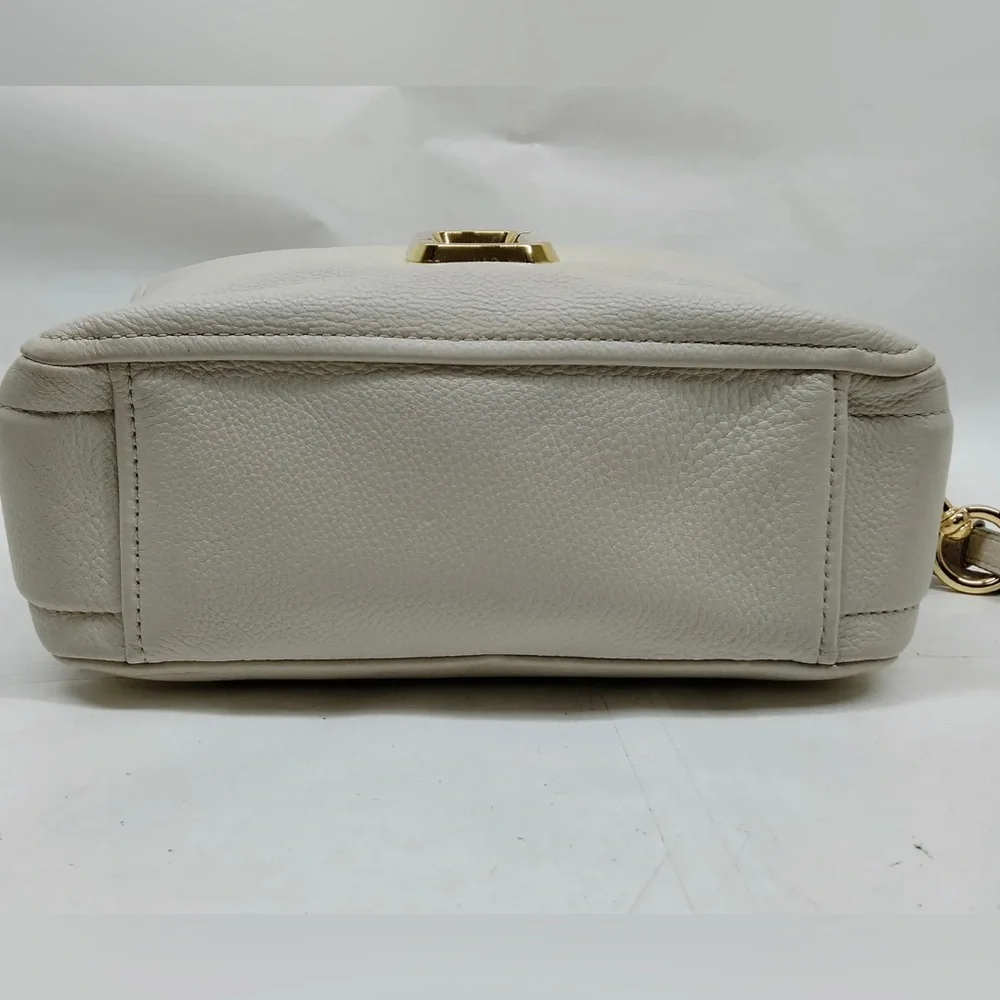 SOLD Authentic MARC JACOBS  Crossbody Bag Leather - Picture 5 of 16